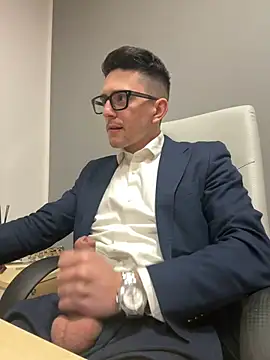 Snapshot of masterboss_ chatting on 02-05-25, 12:38 masterboss  online show from 02-05-25, 12:38