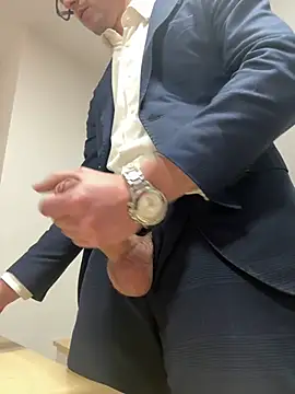 Snapshot of masterboss_ chatting on 02-17-25, 07:53 masterboss  online show from 02-17-25, 07:53