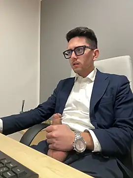 Snapshot of masterboss_ chatting on 03-07-25, 12:34 masterboss  online show from 03-07-25, 12:34