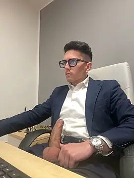 Snapshot of masterboss_ chatting on 03-18-25, 12:58 masterboss  online show from 03-18-25, 12:58