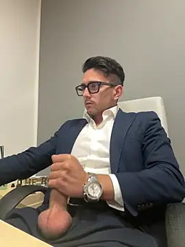 Snapshot of masterboss_ chatting on 10-24-25, 12:23 masterboss  online show from 10-24-25, 12:23