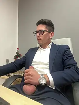 Snapshot of masterboss_ chatting on 01-07-26, 12:40 masterboss online show from 01-07-26, 12:40