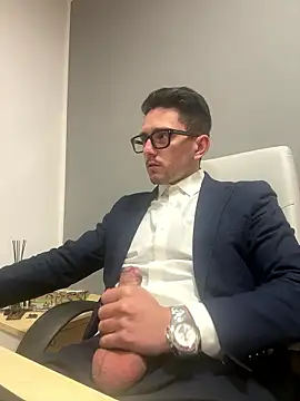 Snapshot of masterboss_ chatting on 01-09-26, 12:41 masterboss online show from 01-09-26, 12:41