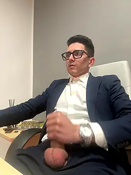 Snapshot of masterboss_ chatting on 01-13-26, 01:27 masterboss online show from 01-13-26, 01:27