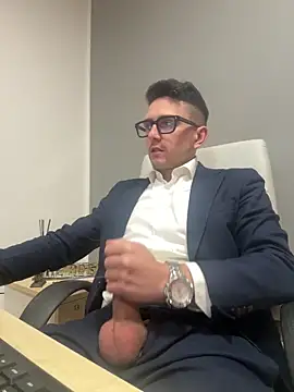 Snapshot of masterboss_ chatting on 03-11-26, 12:55 masterboss online show from 03-11-26, 12:55