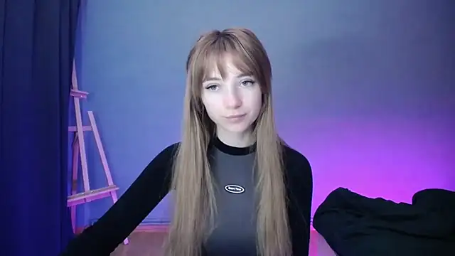 LuciaYoung online show from 02-04-25, 07:22