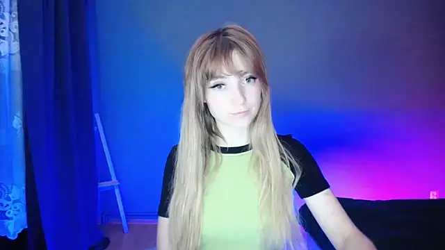 LuciaYoung online show from 02-19-25, 10:20