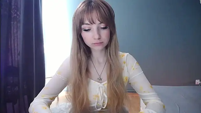 LuciaYoung online show from 02-21-25, 09:34