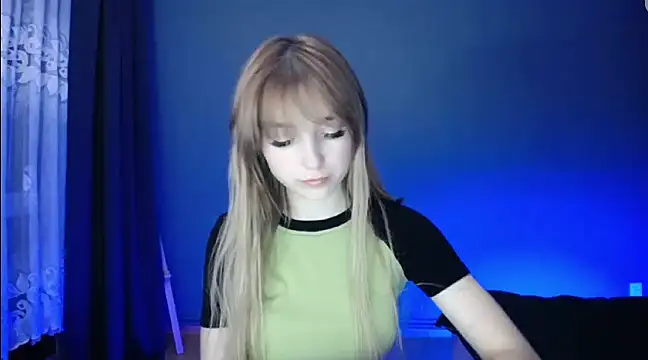 LuciaYoung online show from 02-26-25, 07:27