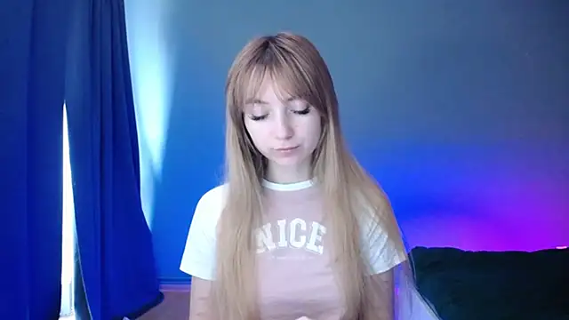 LuciaYoung online show from 03-02-25, 10:03