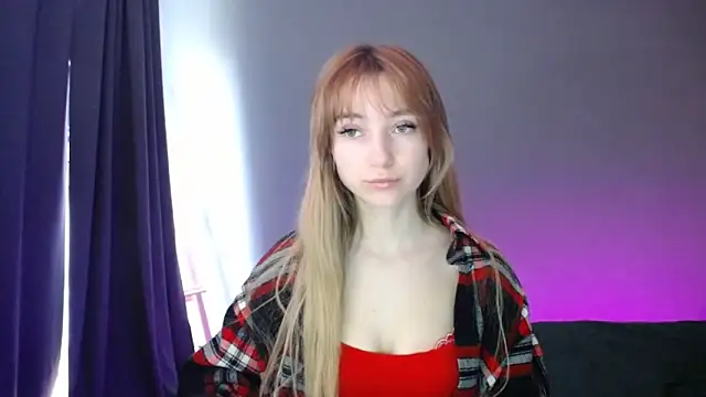 LuciaYoung online show from 03-03-25, 10:28