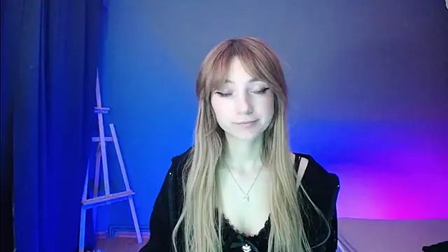 LuciaYoung online show from 03-08-25, 10:24