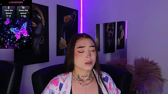  brenna hanson online show from 11-01-25, 07:16