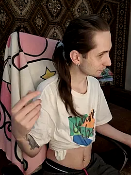 Snapshot of Nikki_Sandy chatting on 02-15-25, 08:11 Nikki Sandy online show from 02-15-25, 08:11