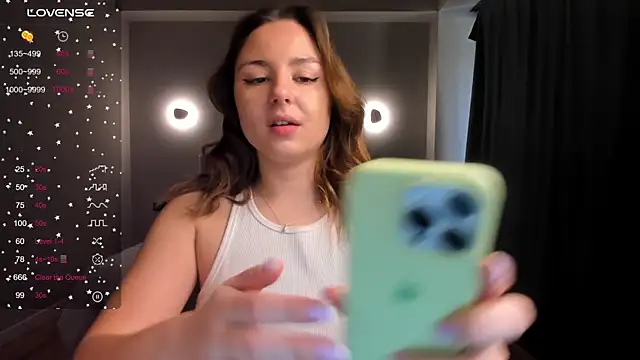 Snapshot of ThreeshaWhite chatting on 01-03-25, 05:28 ThreeshaWhite online show from 01-03-25, 05:28