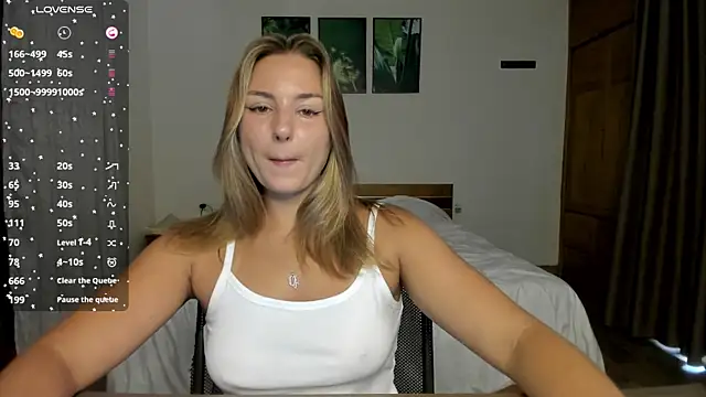Snapshot of ThreeshaWhite chatting on 05-10-26, 01:11 ThreeshaWhite online show from 05-10-26, 01:11
