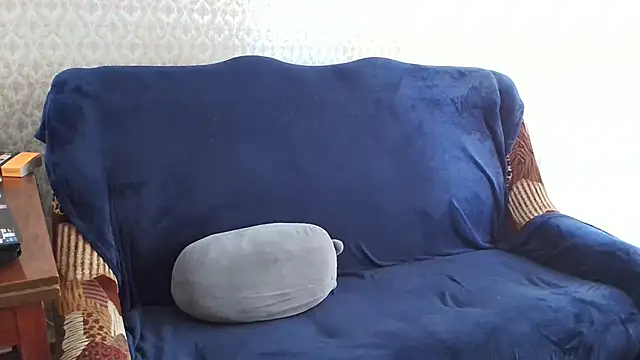 franceska blue online show from 10-24-25, 09:17