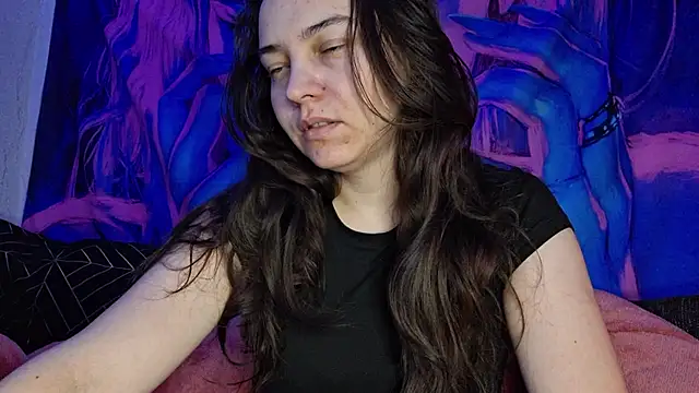 Snapshot of Cyndee_Winter chatting on 01-21-25, 07:50 Cyndee Winter online show from 01-21-25, 07:50