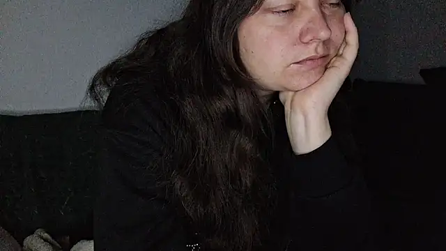 Snapshot of Cyndee_Winter chatting on 09-25-25, 04:27 Cyndee Winter online show from 09-25-25, 04:27