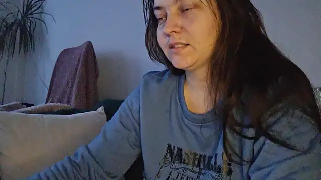 Cyndee Winter online show from 11-28-25, 02:31