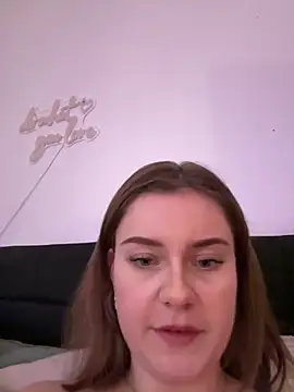 Snapshot of MaribelRiver chatting on 02-06-25, 11:15 MaribelRiver online show from 02-06-25, 11:15