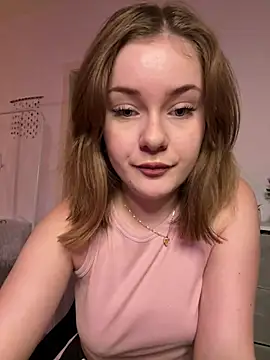 Snapshot of MaribelRiver chatting on 02-19-25, 09:14 MaribelRiver online show from 02-19-25, 09:14