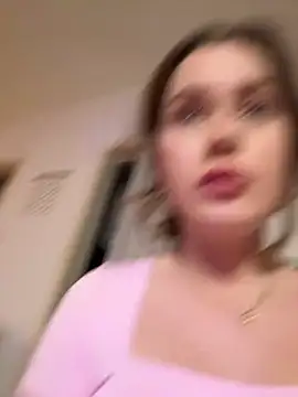 Snapshot of MaribelRiver chatting on 02-27-25, 12:21 MaribelRiver online show from 02-27-25, 12:21