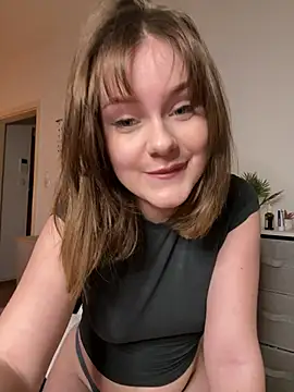 Snapshot of MaribelRiver chatting on 03-15-25, 10:22 MaribelRiver online show from 03-15-25, 10:22