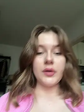 Snapshot of MaribelRiver chatting on 03-17-25, 05:05 MaribelRiver online show from 03-17-25, 05:05