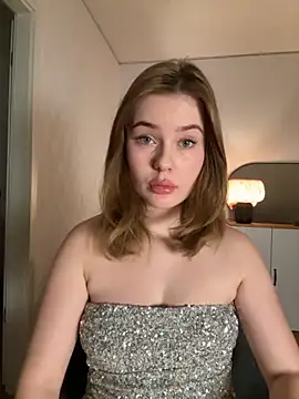 Snapshot of MaribelRiver chatting on 09-13-25, 07:02 MaribelRiver online show from 09-13-25, 07:02