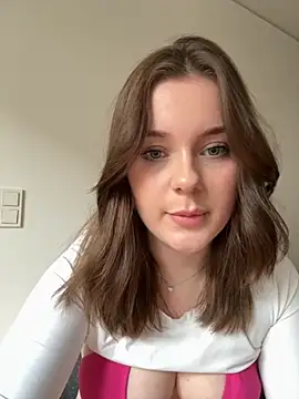 Snapshot of MaribelRiver chatting on 10-22-25, 10:59 MaribelRiver online show from 10-22-25, 10:59