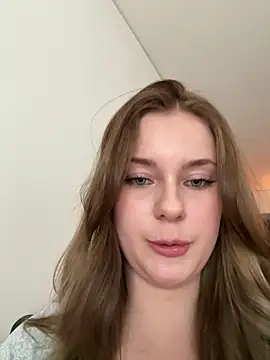 Snapshot of MaribelRiver chatting on 02-16-26, 11:39 MaribelRiver online show from 02-16-26, 11:39