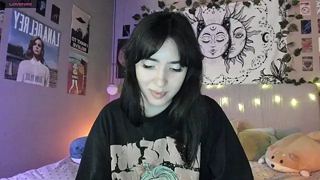 Anisawithlove online show from 12-20-24, 05:08