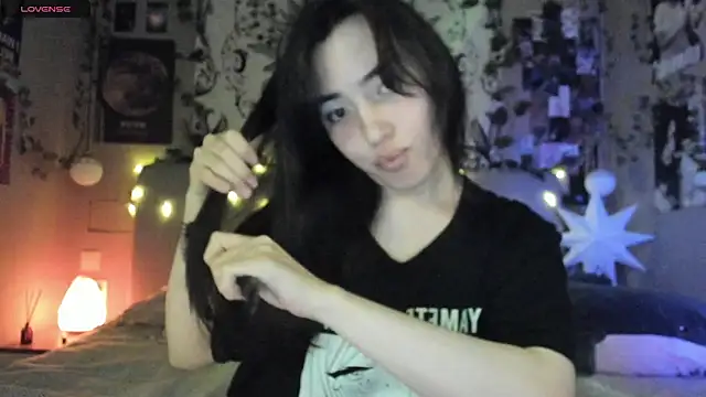 Anisawithlove online show from 02-26-25, 06:21