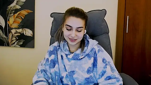 Lili magic online show from 02-22-25, 04:51