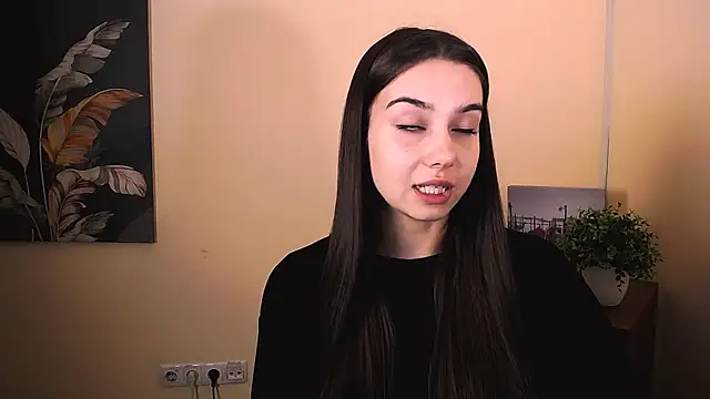 Lili magic online show from 09-28-25, 12:43