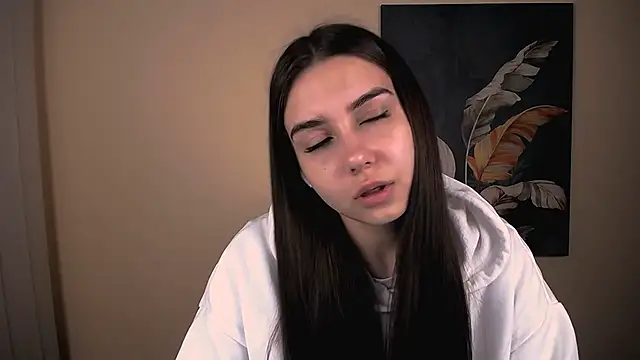 Lili magic online show from 10-23-25, 09:41