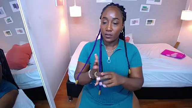 Snapshot of kiara_evanss chatting on 01-15-25, 02:06 kiara evanss online show from 01-15-25, 02:06