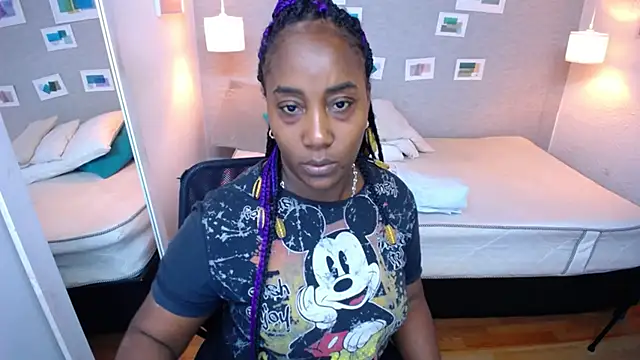 Snapshot of kiara_evanss chatting on 01-18-25, 06:32 kiara evanss online show from 01-18-25, 06:32