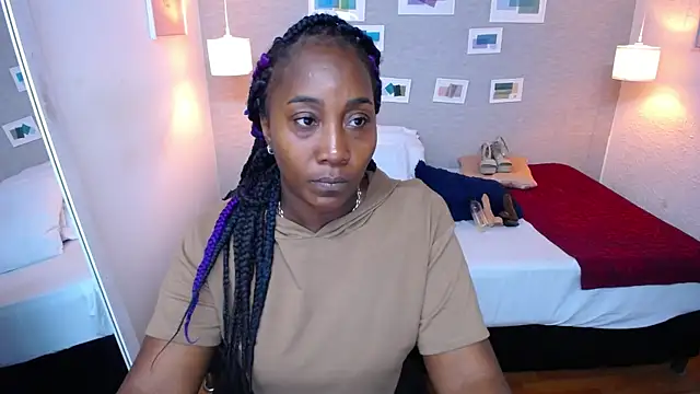 Snapshot of kiara_evanss chatting on 03-03-25, 08:32 kiara evanss online show from 03-03-25, 08:32
