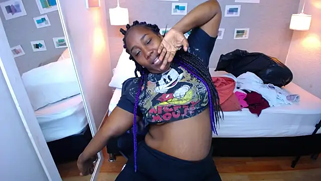 Snapshot of kiara_evanss chatting on 03-14-25, 02:30 kiara evanss online show from 03-14-25, 02:30
