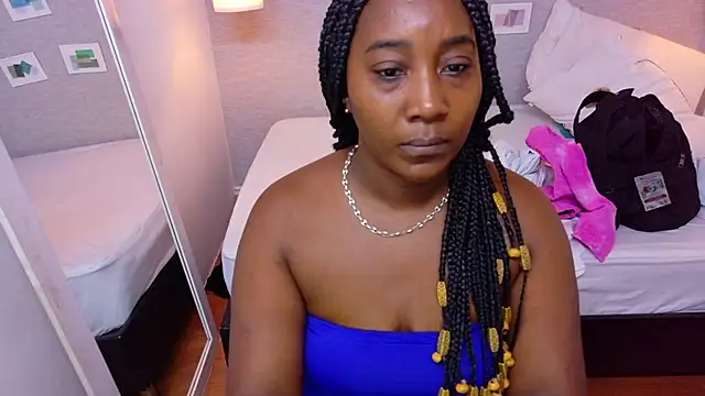 Snapshot of kiara_evanss chatting on 09-15-25, 02:39 kiara evanss online show from 09-15-25, 02:39