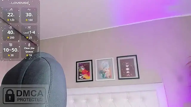 emma  smith1 online show from 04-21-26, 12:55