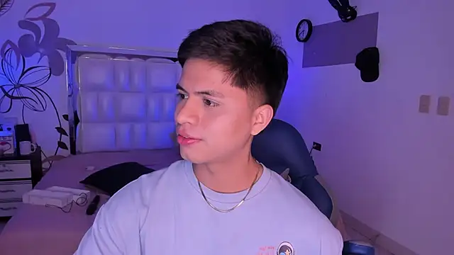 Snapshot of Niicky1_ chatting on 12-30-24, 11:49 Niicky1 online show from 12-30-24, 11:49