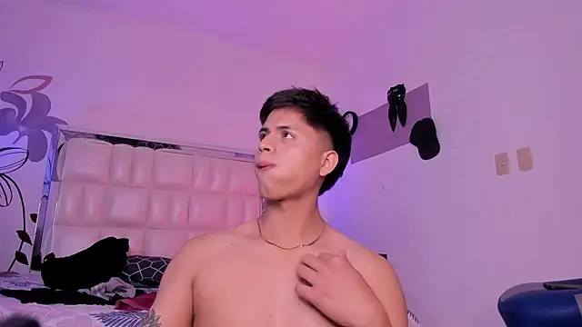 Snapshot of Niicky1_ chatting on 01-16-25, 12:12 Niicky1 online show from 01-16-25, 12:12