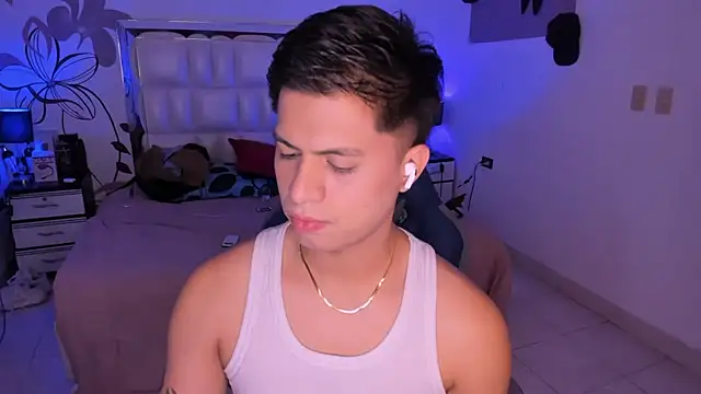 Snapshot of Niicky1_ chatting on 01-30-25, 08:31 Niicky1 online show from 01-30-25, 08:31