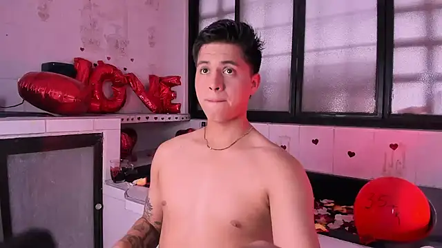 Snapshot of Niicky1_ chatting on 02-15-25, 09:15 Niicky1 online show from 02-15-25, 09:15