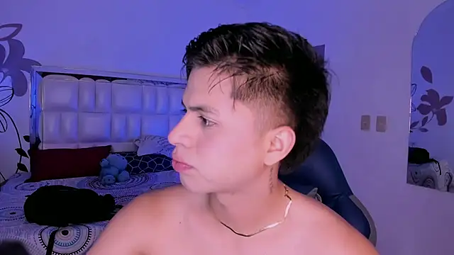 Snapshot of Niicky1_ chatting on 02-25-25, 08:51 Niicky1 online show from 02-25-25, 08:51