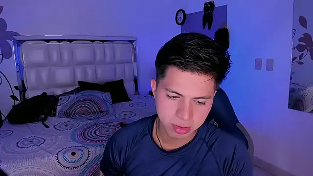 Snapshot of Niicky1_ chatting on 02-26-25, 09:27 Niicky1 online show from 02-26-25, 09:27