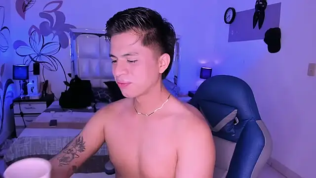 Snapshot of Niicky1_ chatting on 02-28-25, 08:50 Niicky1 online show from 02-28-25, 08:50